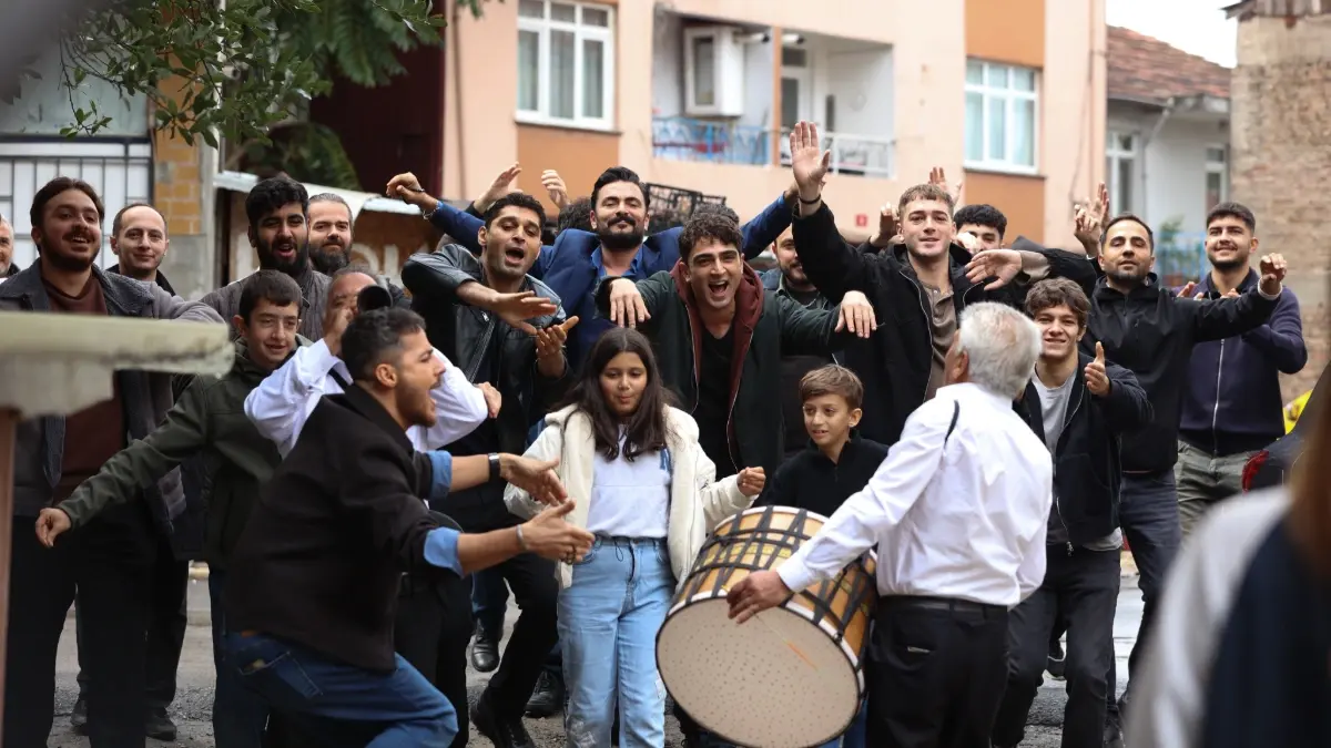 صورة ترويجية من الحلقة 17 من مسلسل اسطنبول راسا على عقب