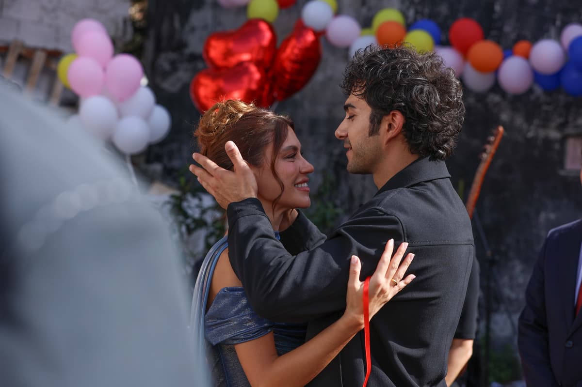 صورة من الحلقة 17 من مسلسل اسطنبول راسا على عقب (12)