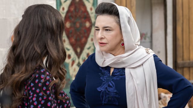 صورة من الحلقة 5 من مسلسل نصف الام (2)